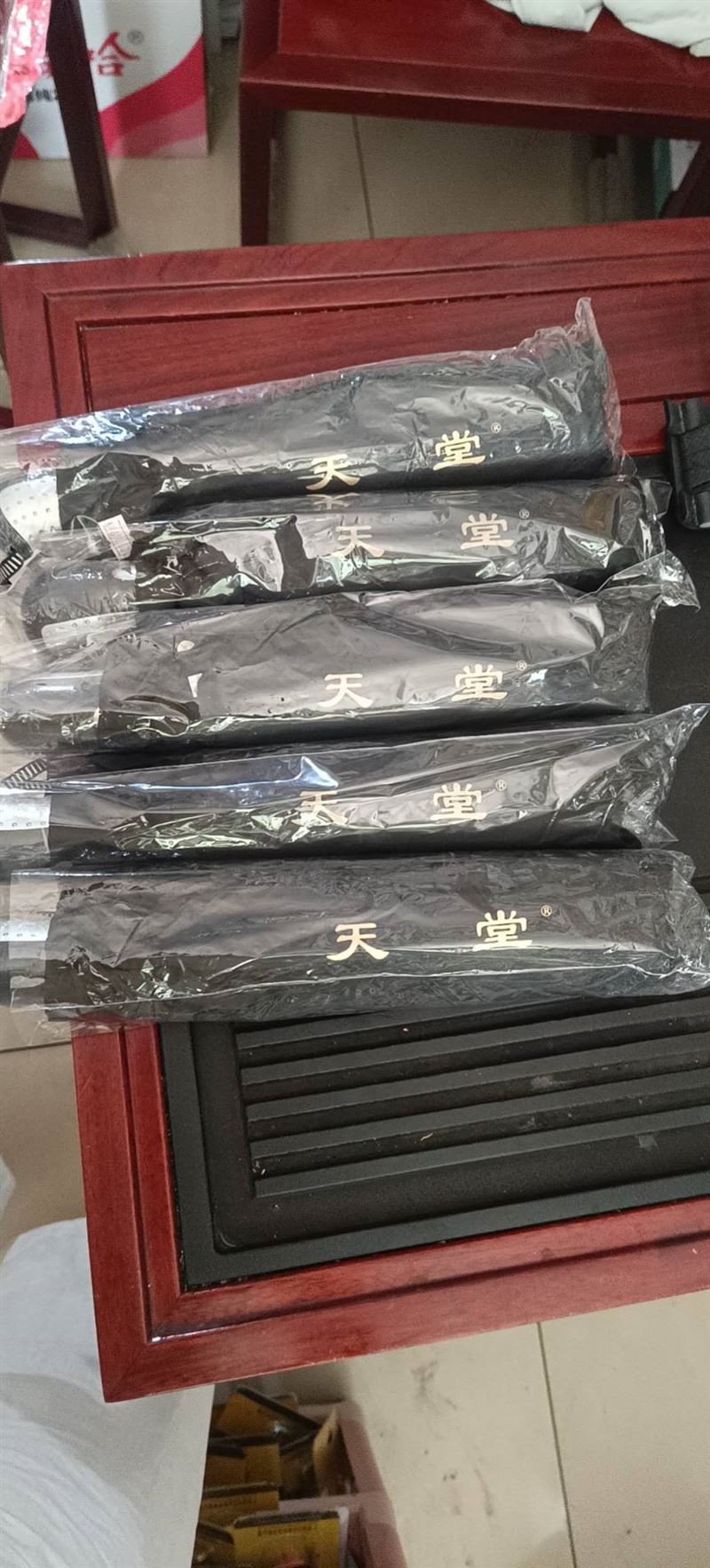 华都百货